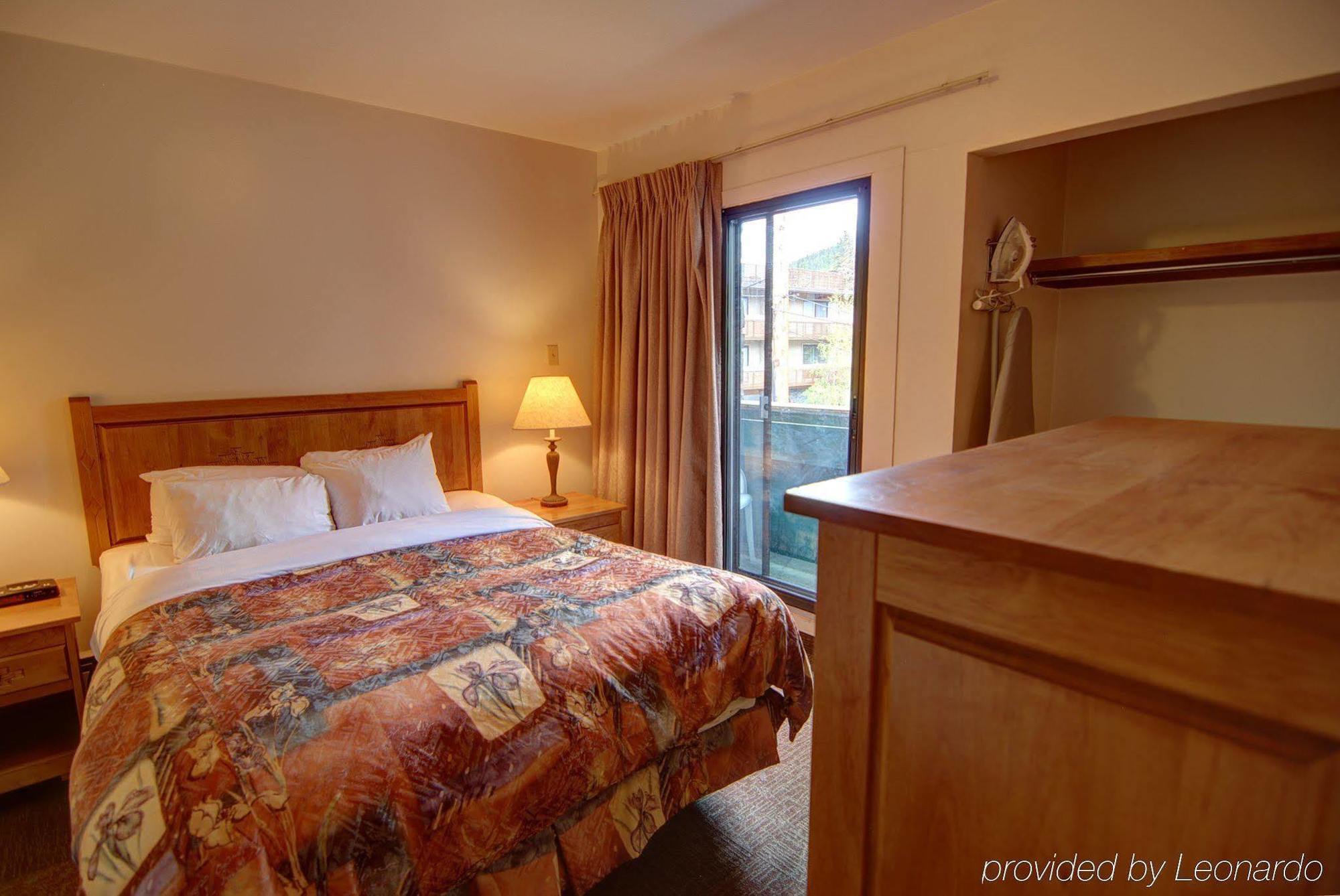 Rundle Manor Hotel Banff